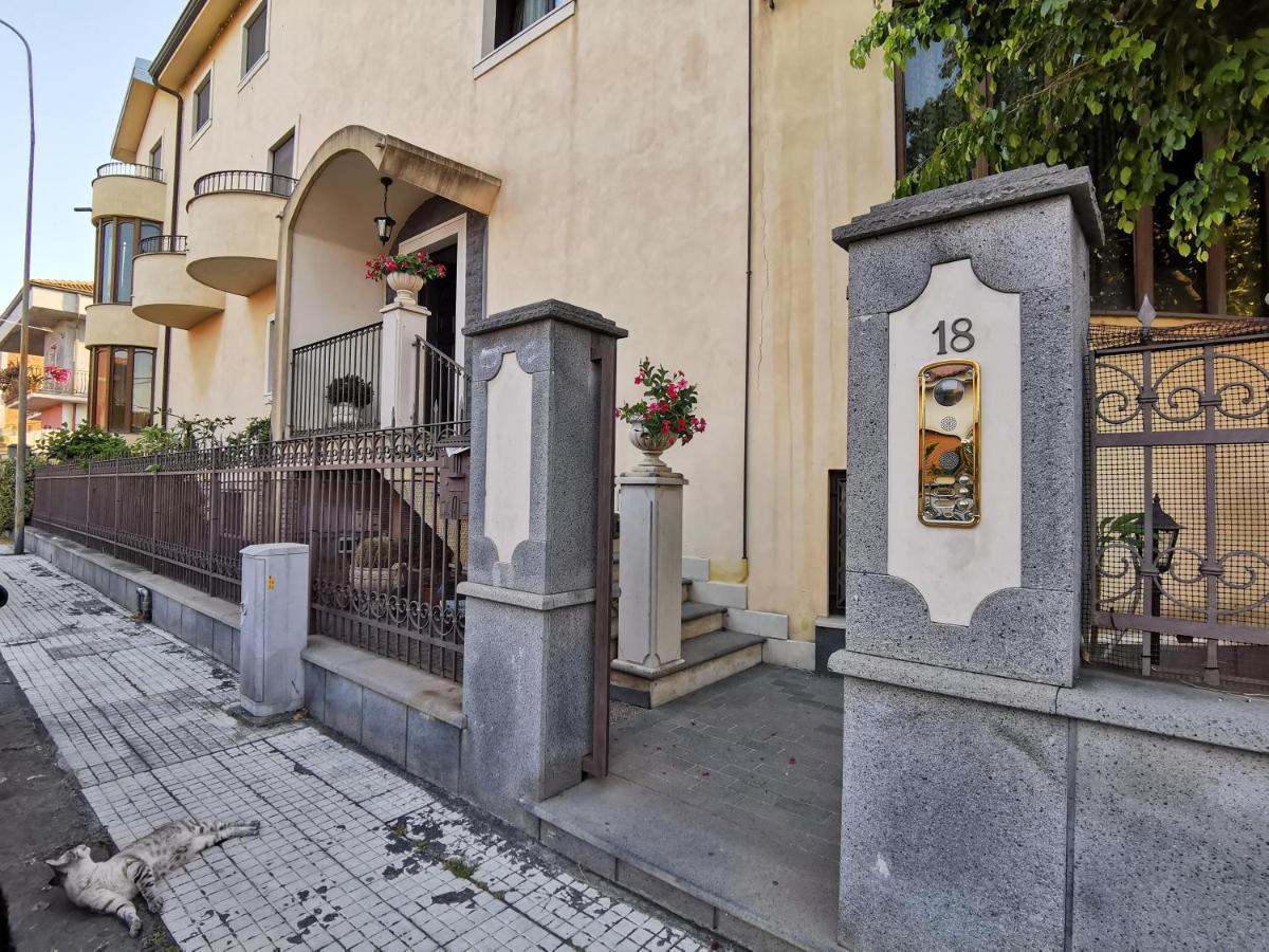 Home Sweet Home Fiumefreddo di Sicilia Εξωτερικό φωτογραφία